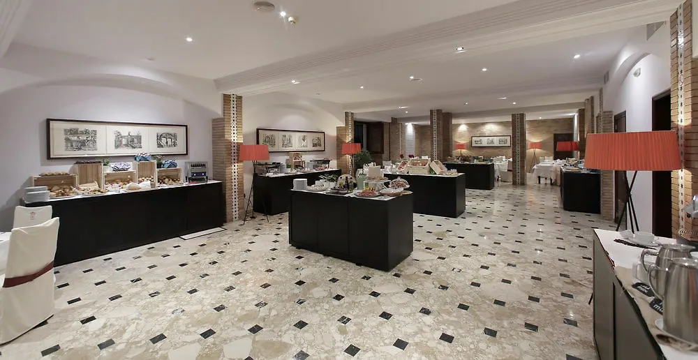 Hotel Fernando III Seville 4*,